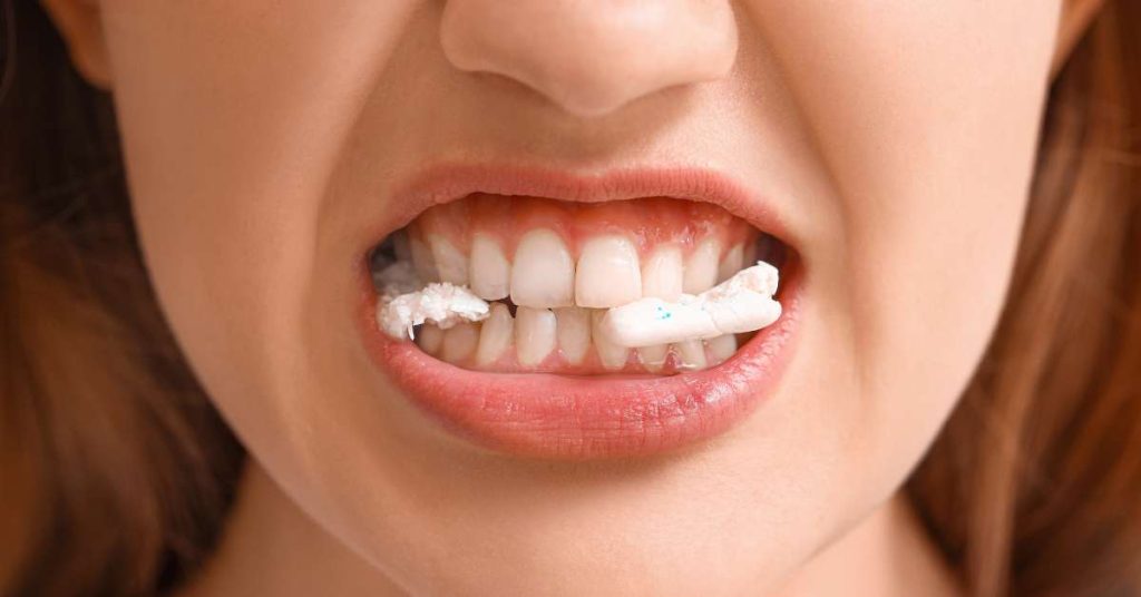 pressure on tooth when chewing