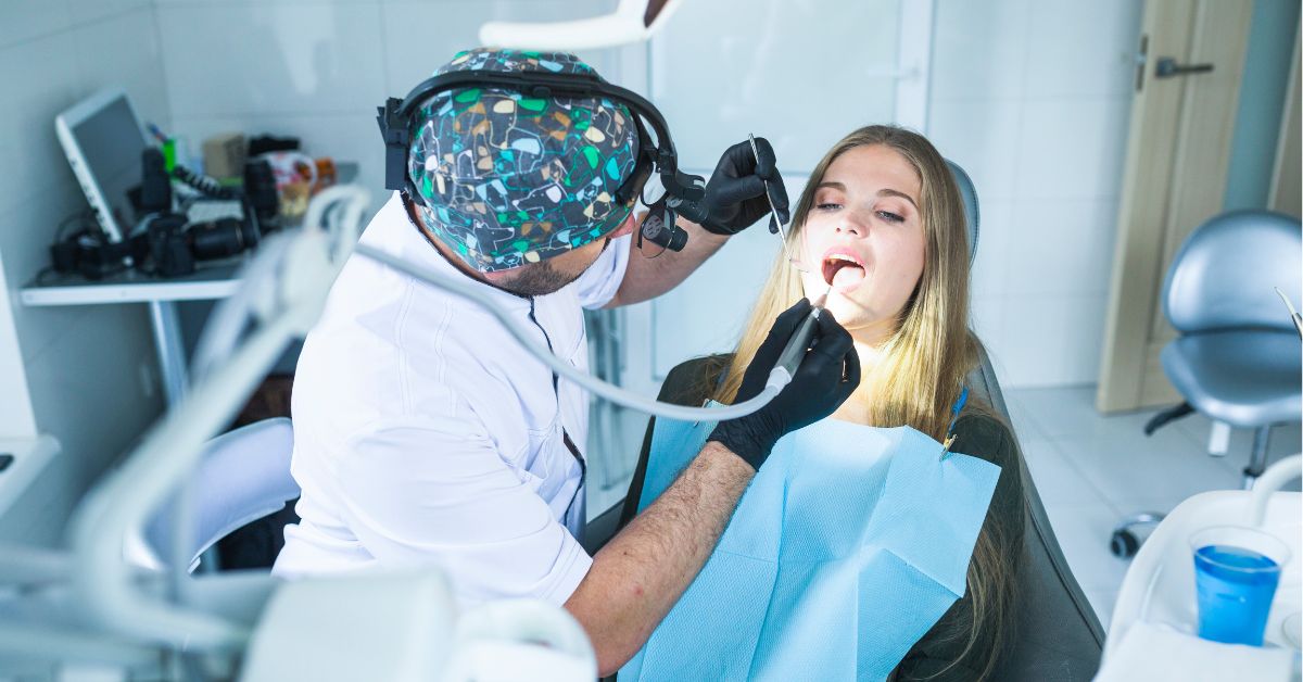 teeth rot under veneers